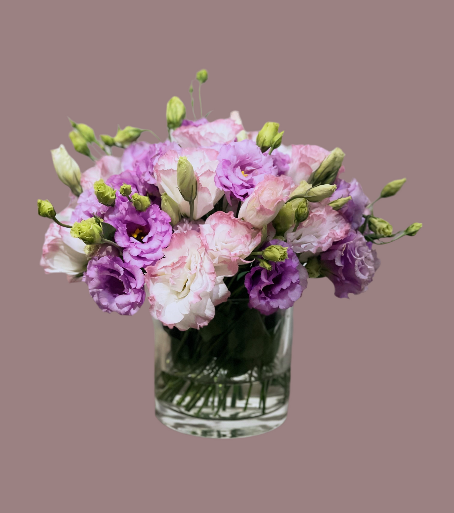Lizi With Vase