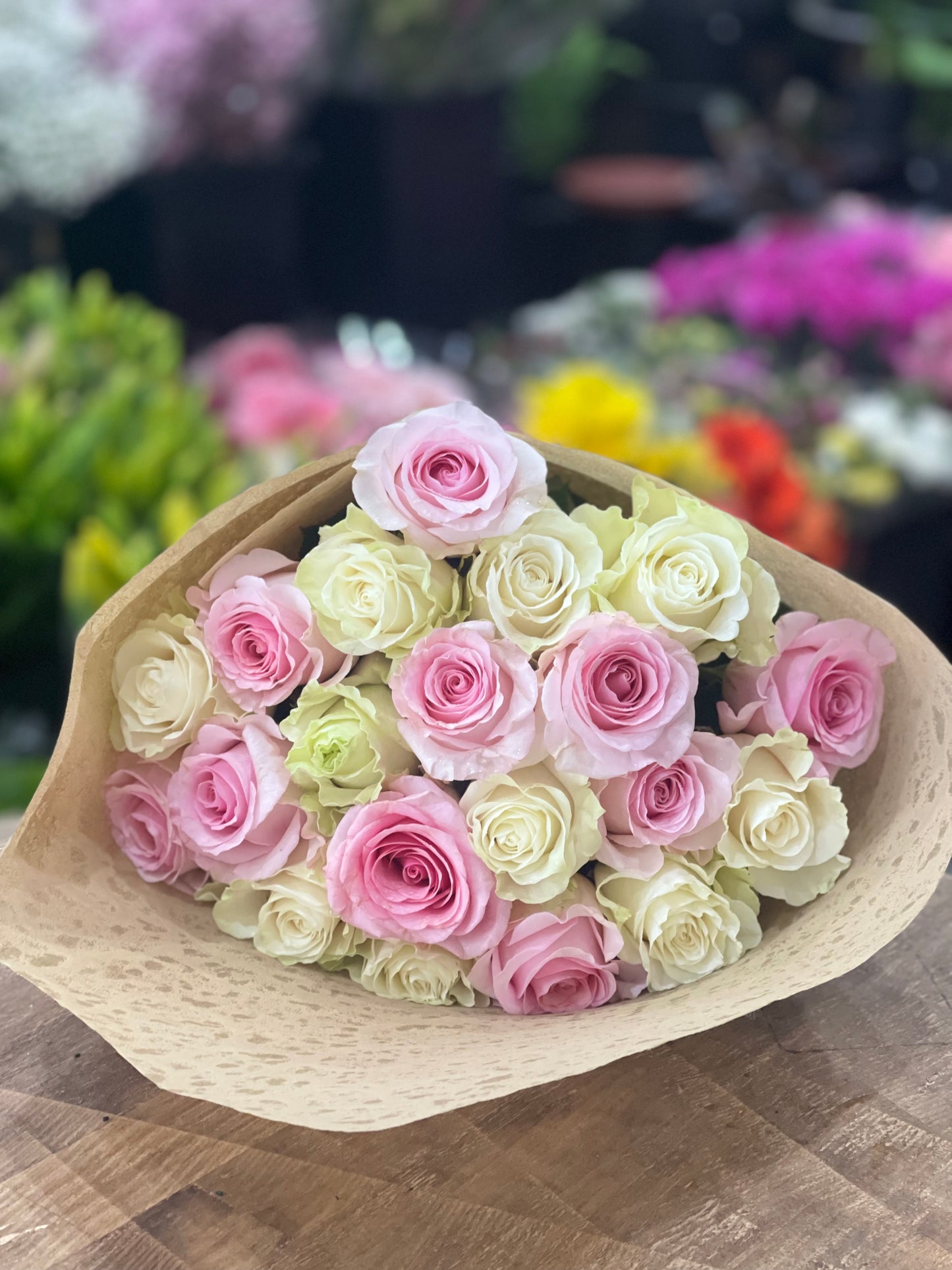 20 Pastel Roses