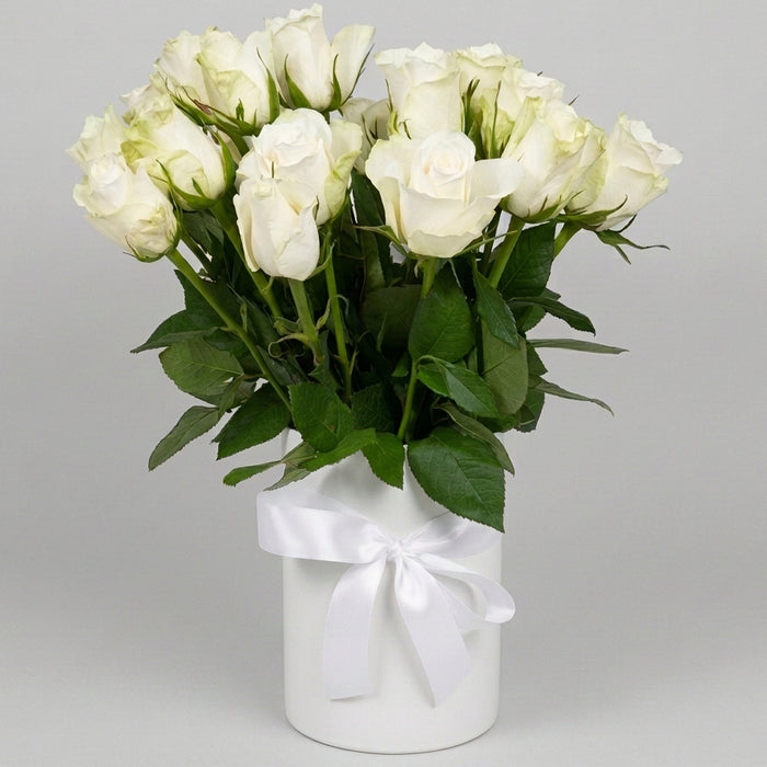 20 White Roses with Vase